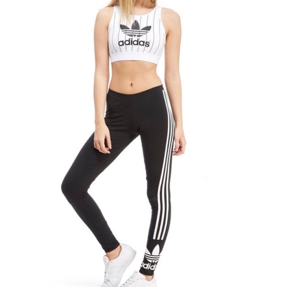 adidas crop top outfit